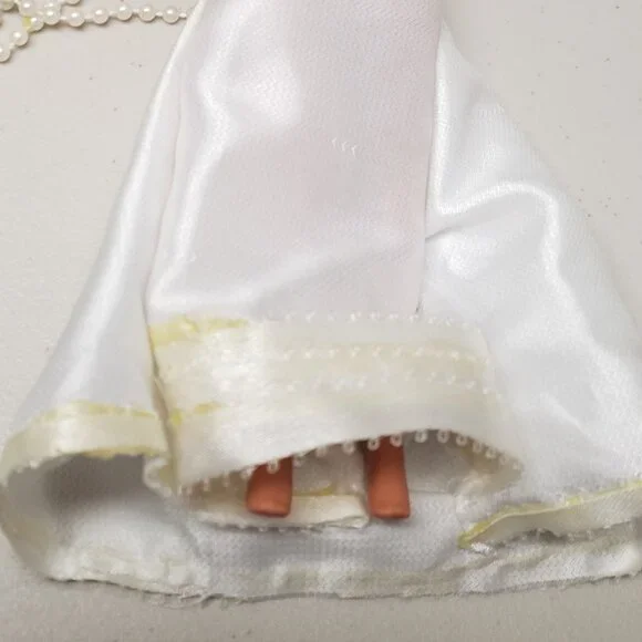 Bride Doll - Picture 2 of 13